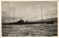 VINTAGE POSTCARD Boat Underwater Submarine PEGASE