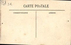 CPA Versailles Le Petit Trianon Musee des Voitures Voiture du sacre de Charles X