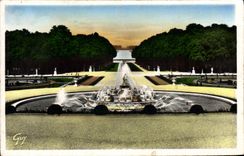 POSTAL Versalles de la VENDIMIA el lavabo de Latone y de la alfombra verde