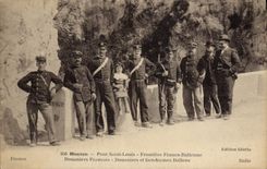 CPA Douanes Menton Pont Saint Louis Frontiere franco italienne Douaniers francais gendarmes italiens 
