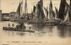 VINTAGE POSTCARD Boat Underwater Submarine Dunkirk Entered of the Ludion submarine