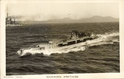 VINTAGE POSTCARD Boat Underwater Submarine Artethuse