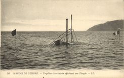 CPA Bateau Sous marin Sous-marin Torpilleur sous-marin effectuant une plongee