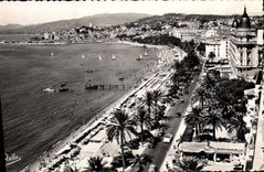 MODERN CARD Cannes View on the Beach of Suquet