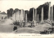 VINTAGE POSTCARD Versailles Basin of Neptune