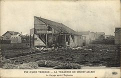 VINTAGE POSTCARD Fine of a terror Tragedy of Choisy the King the garage after the explosion