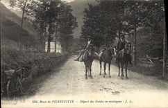 CPA Alpinisme Route de Pierrefitte Depart des guides en montagnes Cheval