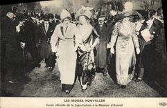 CPA Mode Coiffe Femme Sortie officielle de la jupe culotte a la Reunion d'Auteuil