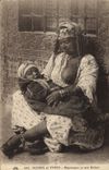 CPA Beaute orientale Mauresque et son enfant