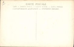 VINTAGE POSTCARD Militaria general greets the flag of a regiment