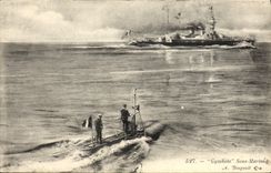 CPA Bateau de guerre Gymnote Sous-marin