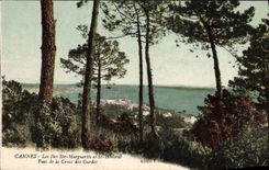 CPA Cannes Les Iles Ste Marguerite Et St Honorat Vues de la Croix des Gardes