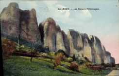 CPA Les Mees Les rochers pittoresques