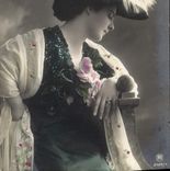 CPA Mode Femme Chapeau