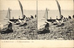 CPA Bateau Voilier Au bord de la mer Un bateau de plaisance 