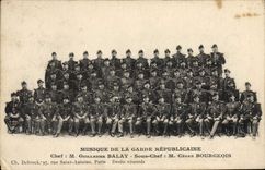 Música de Militaria de la POSTAL de la VENDIMIA de la clase media republicana de Guillermo Balay Cesar del protector