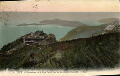 Panorama y el cabo Ferral de Eze de la POSTAL de la VENDIMIA visto de la cornisa grande