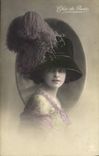 CPA Mode Femme Coiffe Coiffure Chapeau