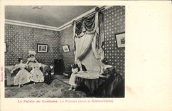 VINTAGE POSTCARD Mode the palate of the costume the fiancee under the Restoration