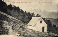 VINTAGE POSTCARD Alpinism the Pyrenees Collar of Aspin the refuge and the Peak of the South