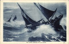 CPA Bateau Voilier en Cape debout et la lame