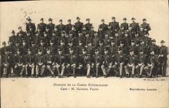 CPA Militaria Garde Republicaine Gabriel Pares Musique 