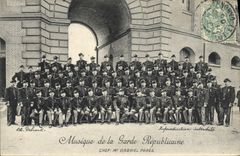 CPA Militaria Garde Republicaine Gabriel Pares Musique 