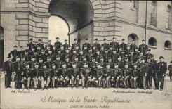 CPA Militaria Garde Republicaine Gabriel Pares Musique 
