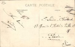 CPA Bateau de guerre Lorient Le submersible Thermidor a quai dans le bassin 