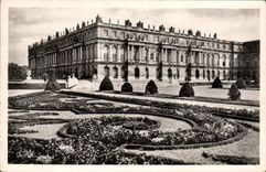 CPA Les Petits Tableaux De Versailles Le Chateau Facade sur le parc Les parterres