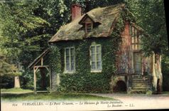 CPA Palais De Versailles Petit Trianon Le hameau de Marie Antoinette Le boudoir 