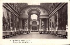 VINTAGE POSTCARD Palate Of Versailles Museum Of Gallery of the Battles