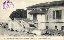 De la VENDIMIA de la POSTAL de la isla alrededores de la margarita Sainte de Cannes la prisión de Bazaine
