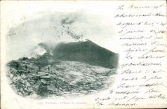 VINTAGE POSTCARD Volcano Vesuvio crater in eruzione