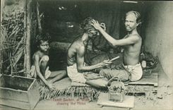 CPA Tamil barber at work shaving the head Ceylon Stri Lanka Coiffeur Perruquier 