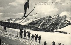 VINTAGE POSTCARD Dauphine Winter sports Ski a jump