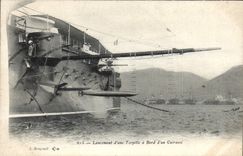 VINTAGE POSTCARD Bateau War Launching of a torpedo has edge of an armor