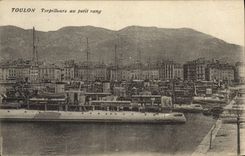 CPA Bateau Guerre Toulon Torpilleurs au petit rang 