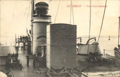 VINTAGE POSTCARD Boat War Brest Bridge of an armor