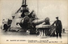 CPA Bateau Guerre Tourelles avant Canons de 305 Artillerie des cuirasses d'escadre Type Jean Bart 