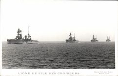 CPA Bateau Guerre Ligne de file des croiseurs