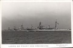 CPA Bateau Guerre Ligne de front des croiseurs