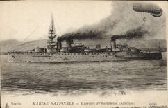 VINTAGE POSTCARD Boat War Exercise of observation Sausage