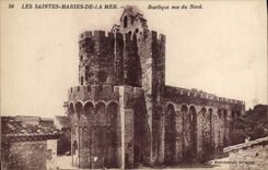 CPA Les Saintes Maries De La Mer Basilique Vue du Nord