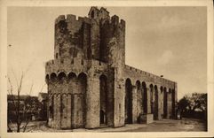 CPA Les Saintes Maries De La Mer L'Eglise 