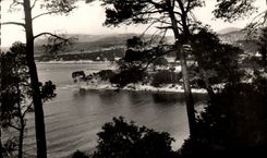 VINTAGE POSTCARD Cassis sur Mer Creek of the Arena seen of Revestel