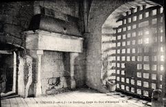 CPA Loches Le Donjon Cage du Duc d'Alencon