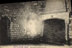 VINTAGE POSTCARD Rouen Turn of the Castle of Philippe Auguste Salle or Jeanne d' Arc was emprisonnee