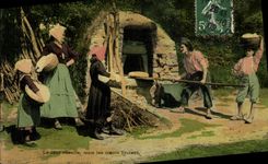 VINTAGE POSTCARD the furnace heats Boulangerie