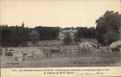 CPA Militaria Boulangeries allemandes abandonnees dans le parc du chateau de Betz Marne 